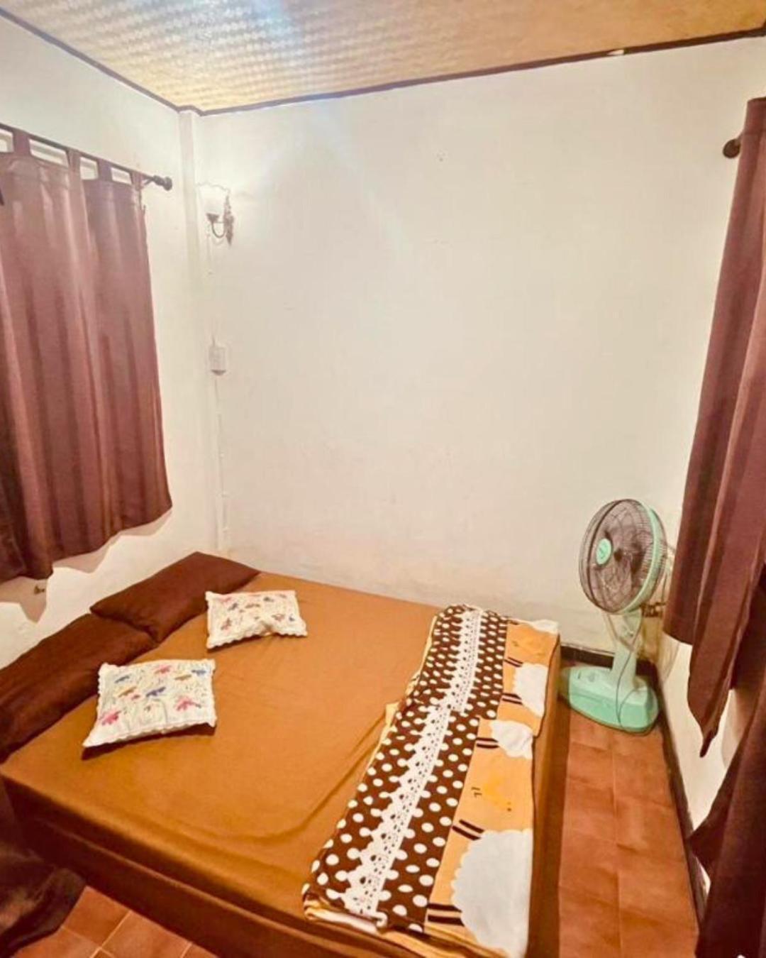 Hug Glur House Tour And Hostel (Adults Only) Chiang Mai Eksteriør bilde