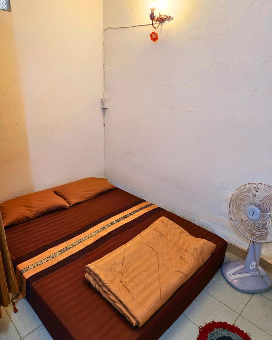 Hug Glur House Tour And Hostel (Adults Only) Chiang Mai Eksteriør bilde